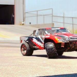 Meet your Posher, Gregory